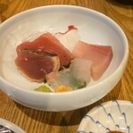 新伝馬町 三七三 - 刺身三点