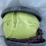 鳴門鯛焼本舗 - 料理写真: