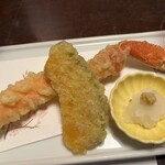 氷雪の門 - ずわい蟹天ぷら 手前 かぼちゃ