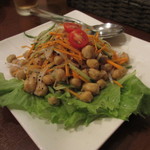 南インド料理ダクシン - 玉ねぎと茹でたインド豆のサラダ