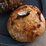 ブリコラージュ ブレッド アンド カンパニー ベーカリー - アクサンヴェール＠税込560円 │ 日曜13:21頃訪問