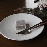 末広堂 本店 - 砂糖を使わないおいしいきんつば