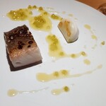 Yd'or - 天草本田屋のマナガツオのミキュイ、久保寺農園のフキのヴィネグレットソース