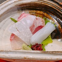 京懐石 美濃吉 竹茂楼 ホテルグランヴィア京都店 - おつくり。鮪がなかったのは少し残念