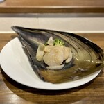 中華ダイニング 一途一心 - 巨大な貝だ！！！！！貝殻ブラジャーにできそう。