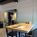 가루이자와 우나기 욘다이메 키쿠카와 - 내부 인테리어 테이블