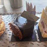 シェ・シバタ - 