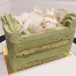パティスリー イル・プルー・シュル・ラ・セーヌ - 淡雪抹茶ムース