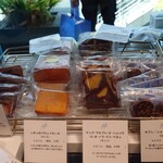 パティスリー イル・プルー・シュル・ラ・セーヌ - 