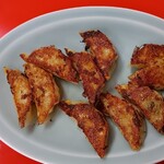 八慶 - 小ぶりの餃子が10個