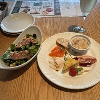 ウォルプタス 東京駅グランルーフ店 - 