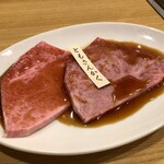 和牛専門店 焼肉 牛和 - ともさんかく