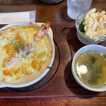 キッチントマト - サラダもスープも美味しい