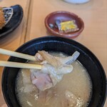 かつはな亭 - 豚汁　具だくさん！