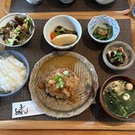 器音 - 料理写真:日替わりランチ　ハンバーグ