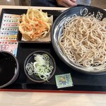 ゆで太郎 入間小谷田店 - 盛りそば＋野菜かき揚げ