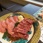 焼肉 赤と白 - 