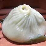298212712 - 季節のショウロンポウ