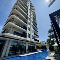 BATIDA - Poolからの外観…1階奥にお店はあります。