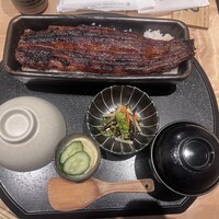うなぎ四代目菊川 東京駅黒塀横丁店 - 