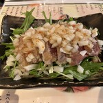 もつとマグロ Tunaがる - マグロホホ肉のカルパッチョ