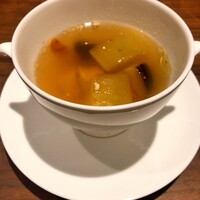 カントニーズ 燕 - 