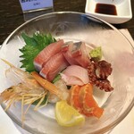 おばんざいオバママ - お造り盛り合わせ(1人前)