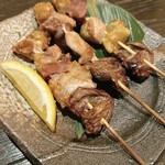 おばんざいオバママ - 鶏のミックス串焼き(3本)