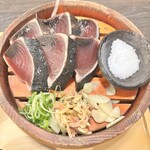 土佐わら焼き 龍神丸 - 料理写真:分厚い藁焼き鰹