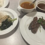 フォルクス - 切り落とし黒毛和牛80g 1,848円　サラダバー330円スープバー418円