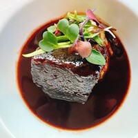 国産牛頬肉の赤ワイン煮込み