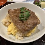 日本料理 桃山 - ご飯　釜炊き牛めし
