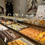 OLGA LE BON BON DONUTS - 