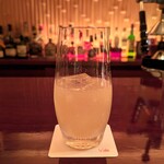 バー ル・サロン - カルバドストニック