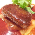 ワインレストラン ドミナス - NZ子羊ロース肉のポワレ