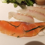 ワインレストラン ドミナス - 鯛の昆布じめカルパッチョ＆スモークサーモン