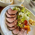 マークスカフェ - ローストビーフ1,300円…ご飯、スープ