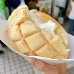 世界で２番めにおいしい焼きたてメロンパンアイス 広坂総本店 - メロンパンアイス