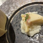 ヤマガタ サンダンデロ - チーズと、パンチェッタのリゾット。