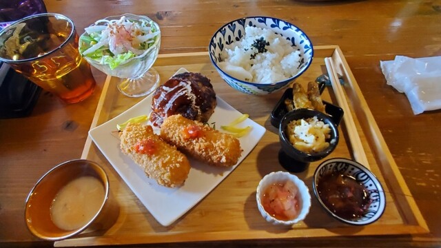 Cafe Dining TOYBOX photo 2