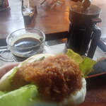 カフェ えどもんず - 黄金アジフライバーガー