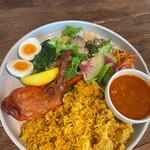 TOKYO CLASSIC CAMP CAFE - 「ピリヤニ＆チキン」全景。