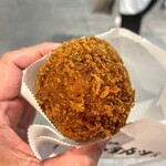 吉祥寺さとう - 食べ歩きで2個