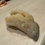 鮨 にし岡 - ホッキ貝（北海道）　海水で1秒だけ火入れ