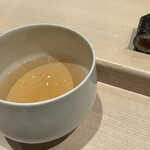 鮨 にし岡 - 干瓢巻き　ペアリングの鳳凰単叢（烏龍茶）