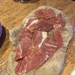 スペインバル massa - スペイン産生ハムハモンセラーノ