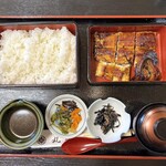 丸安 - うな重定食の全貌！