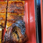 丸安 - うな重定食　右