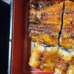 丸安 - うな重定食　左