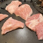 맛찬들 왕소금구이 - 希少部位　多分、首周り？